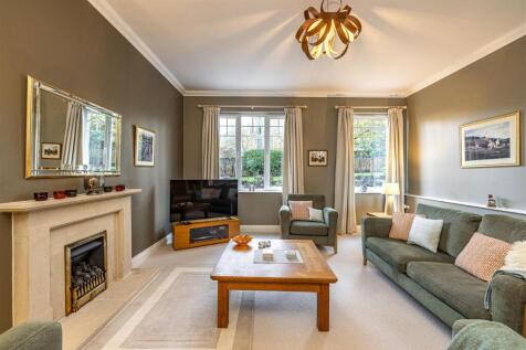 2 Harleyburn Court Melrose 20.JPG