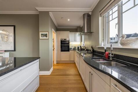 2 Harleyburn Court Melrose 35.JPG