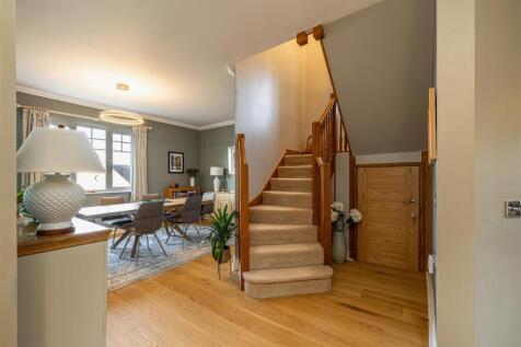 2 Harleyburn Court Melrose 21.JPG