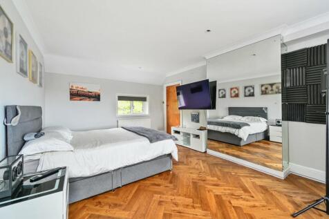 Master Bedroom Alt