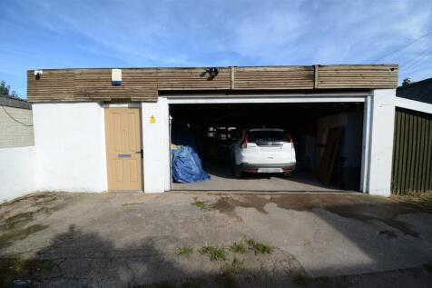 GARAGE &amp; WORKSHOP