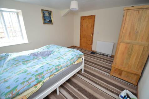 RECEPTION ROOM/ BEDROOM