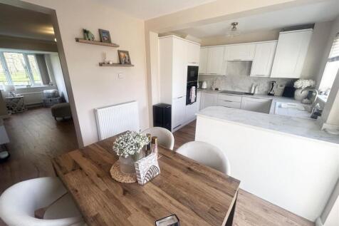 KITCHEN/ DINER