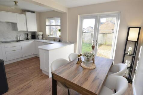 KITCHEN/ DINER