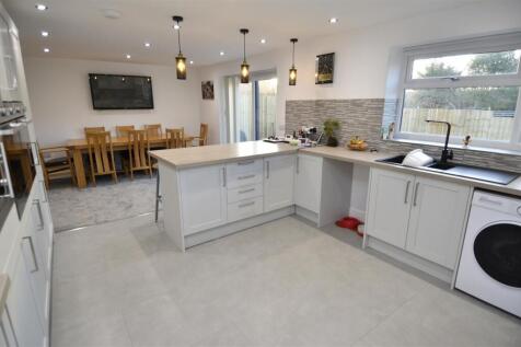 KITCHEN/ DINER
