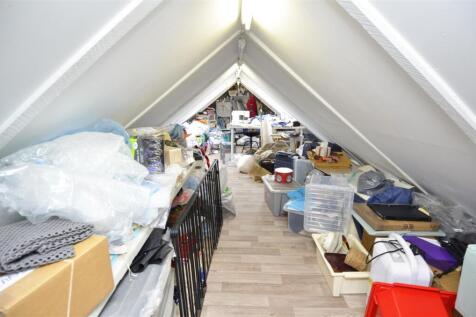 LOFT ROOM