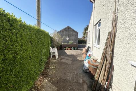TIMBER GARAGE