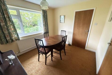 BEDROOM THREE/ DINING ROOM