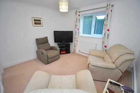 BEDROOM THREE/SNUG
