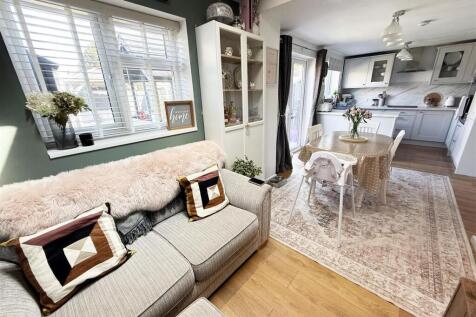 KITCHEN/ DINER/ SNUG