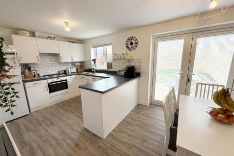 KITCHEN/ DINER