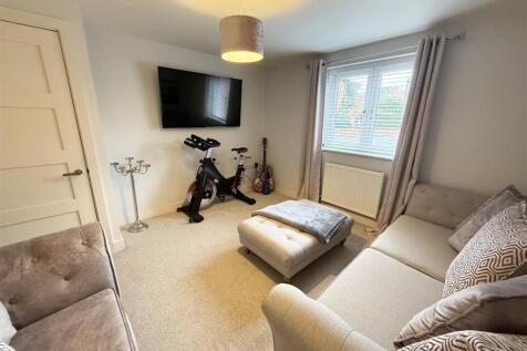 BEDROOM TWO/ LOUNGE