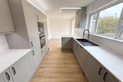 KITCHEN/ DINER