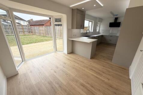 KITCHEN/ DINER