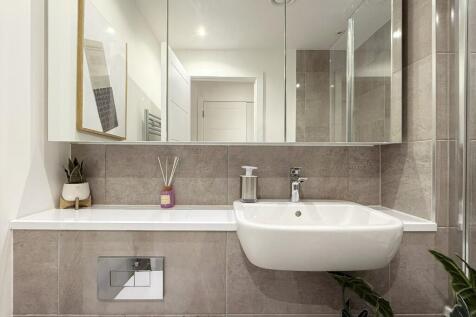 275732_3-Bed-Apartment_IMG_12_0000.jpg