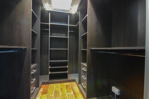 Master Dressing Rm.jpg