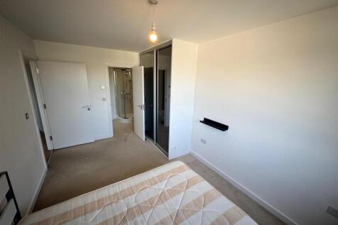 WhatsApp Image 2025-10-09 at 13.44.56 (1).jpeg