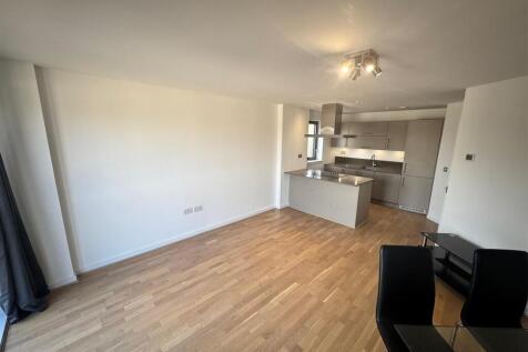 WhatsApp Image 2025-10-09 at 13.45.01 (1).jpeg