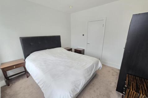 00 Bedroom2.jpg