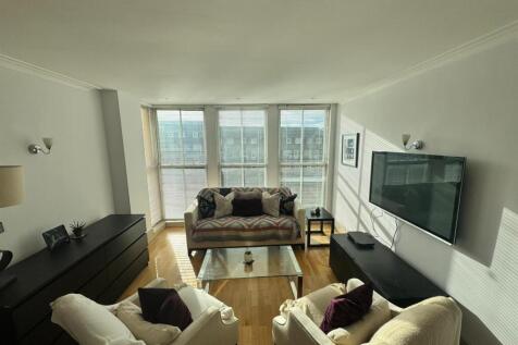 WhatsApp Image 2025-11-18 at 16.17.31 (2).jpeg