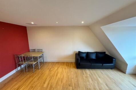 WhatsApp Image 2025-11-18 at 16.26.43 (11).jpeg