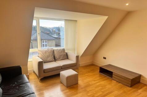 WhatsApp Image 2025-11-27 at 15.43.51 (2).jpeg