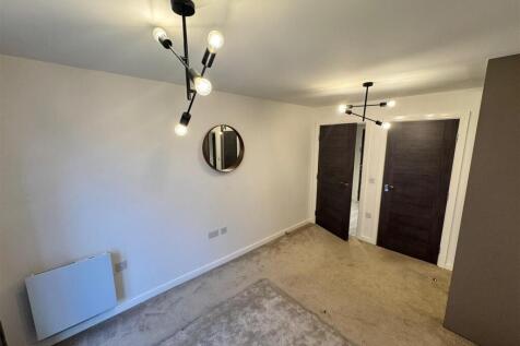 WhatsApp Image 2025-11-24 at 16.23.42.jpeg