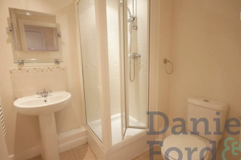85 Glebelands Close