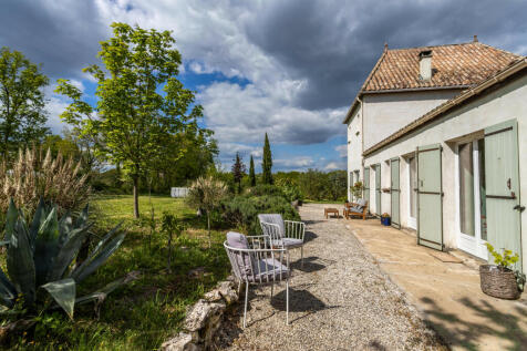Property Image 4
