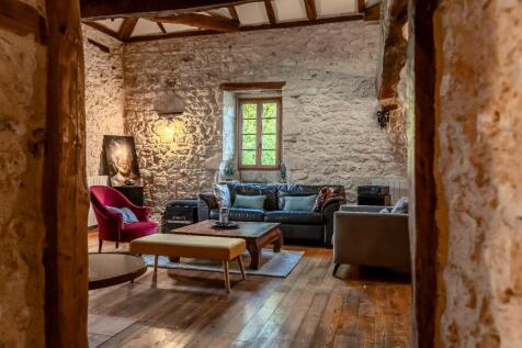 Property Image 11