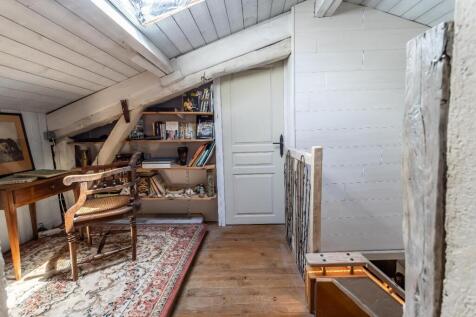 Property Image 12