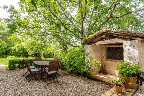 Property Image 8