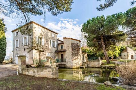 Property Image 1