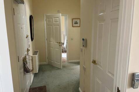 Flat 8