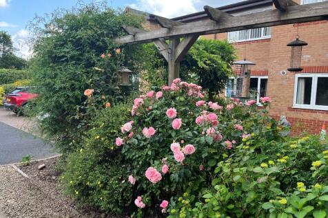 Kingsford Court