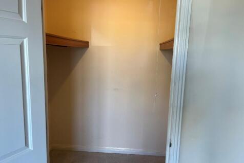 Flat 33