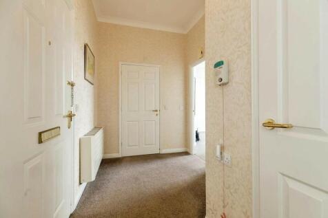 Flat 4 / Communal