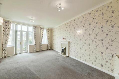 Flat 4 / Communal
