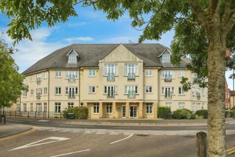 Flat 4 / Communal