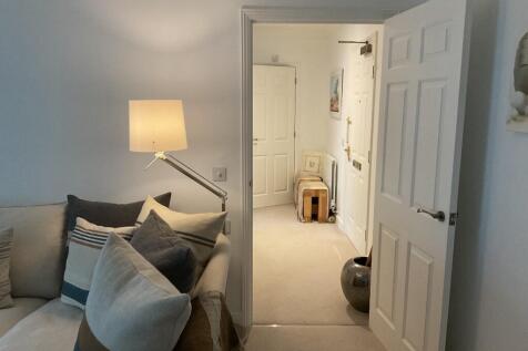 Flat 18