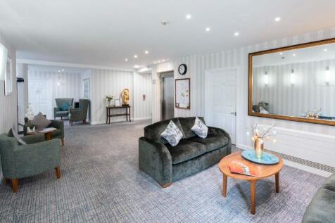 Queen Anne Court