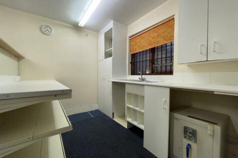 8 Kitchen