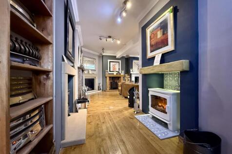 Ground Floor Showroom