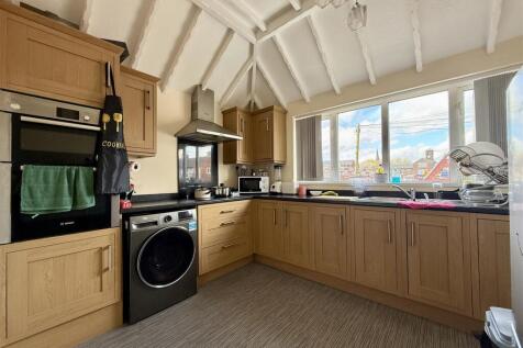 Flat Kitchen