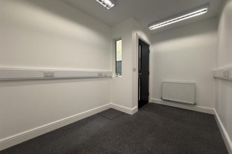 4 Office.JPG
