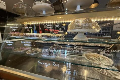 4 Cakes.JPG