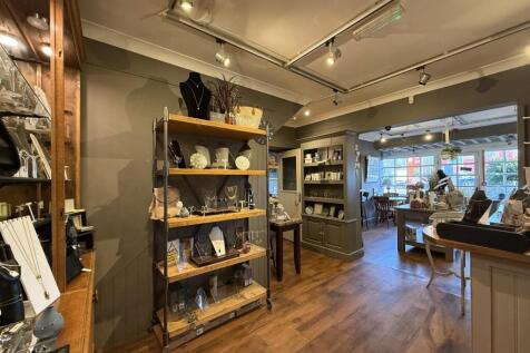 12 Giftware.JPG