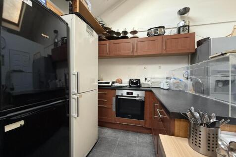 19 Prep Kitchen.JPG