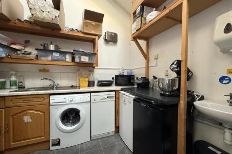 20 Prep Kitchen.JPG