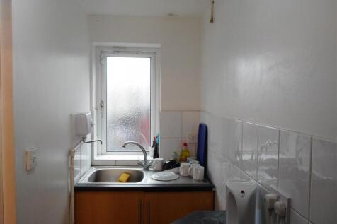 6 Kitchen